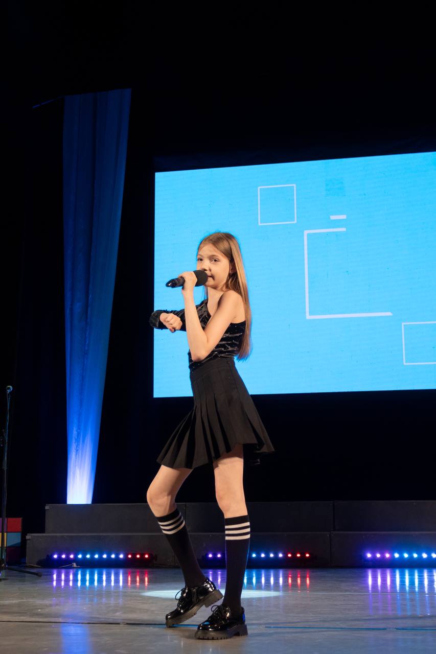 Полина в Москве 1